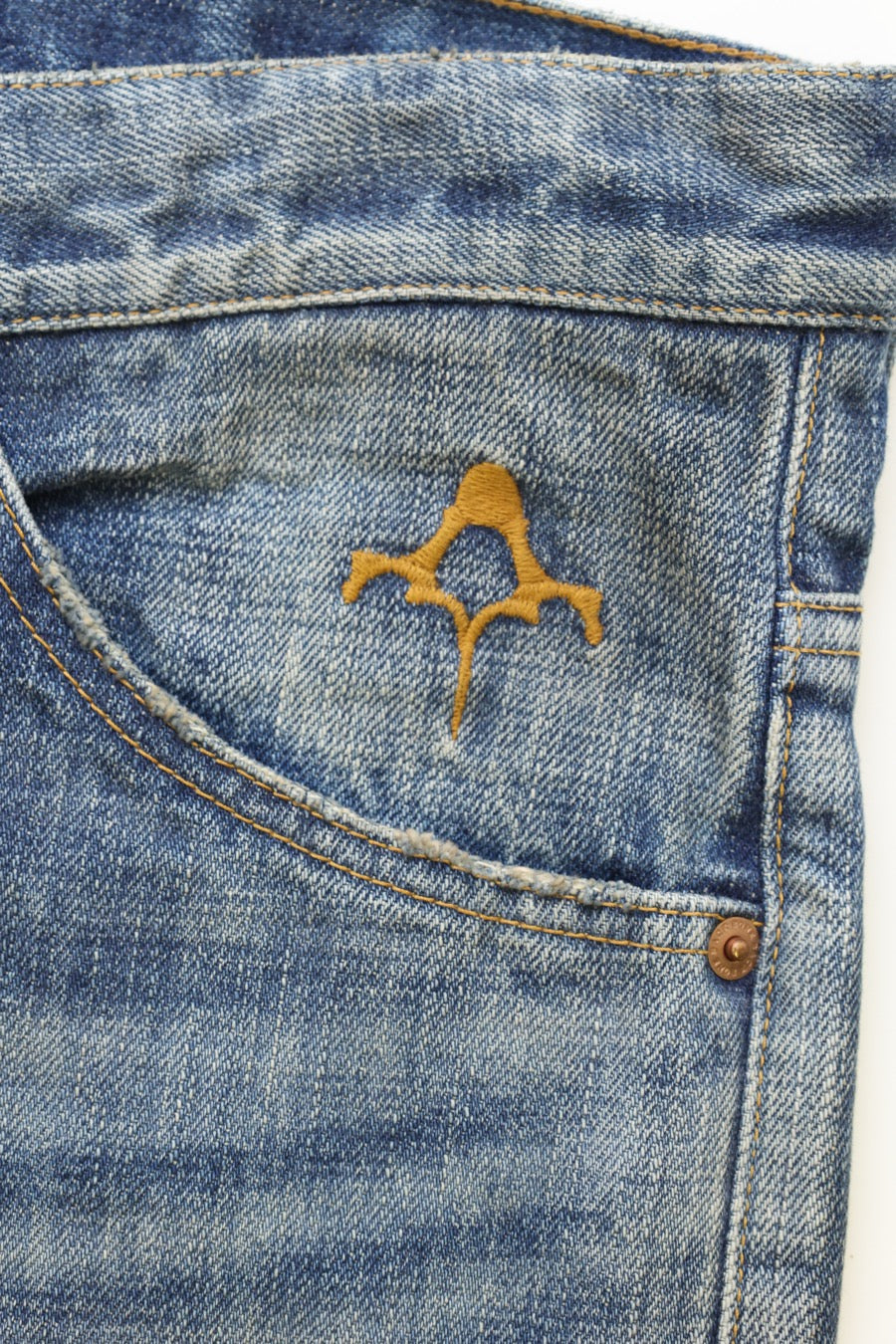 FADE INDIGO DENIM STRAIGHT PANTS