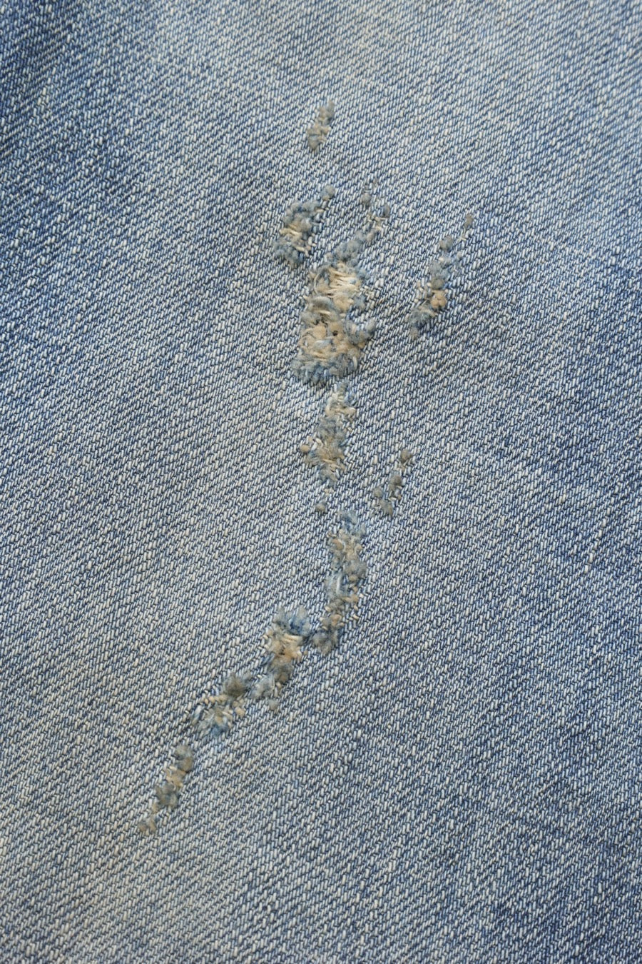FADE INDIGO DENIM STRAIGHT PANTS