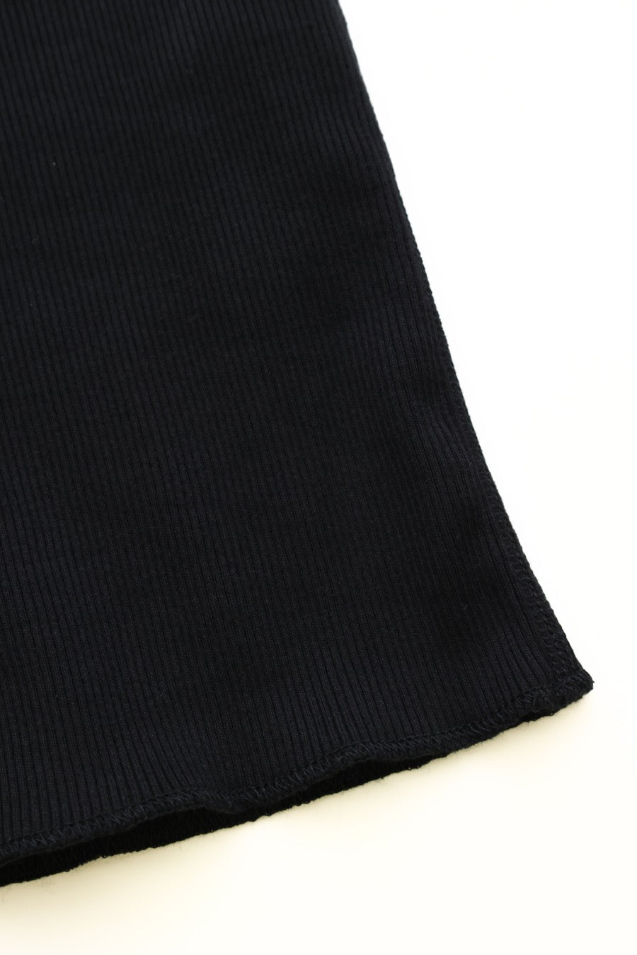 HENLY NECK BLACK